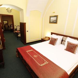 Family Suite with Fortress View