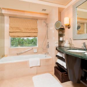 Seaside Staycation - Panorama Double Suite 