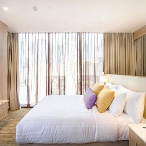 SkyView Executive Suite