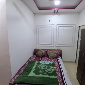 Deluxe Double Room (2 Adults + 1 Child)