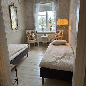 Twin Room with Private Toilet
