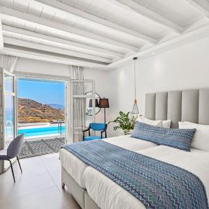 Deluxe Suite with Sharing Pool Panoramic Sea View - New Section