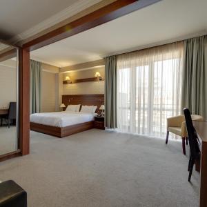 Suite with City View