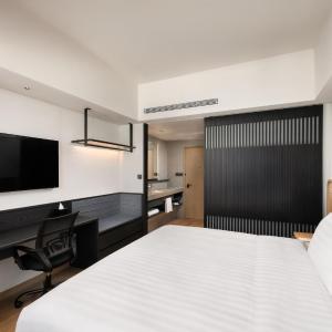 Cityscape - King Bed