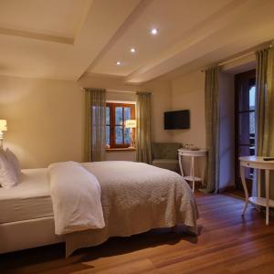 Double Room M with Balcony