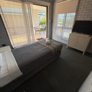 Budget Single Room