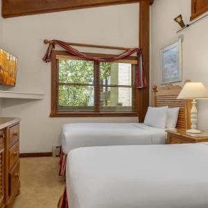 Top of the Village - Leaf 603