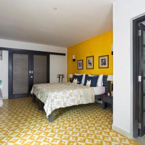OTP Signature Two Bedroom Suite - 10% discount on food and beverages, 5% Discount on Spa and 10% Discount on Transport