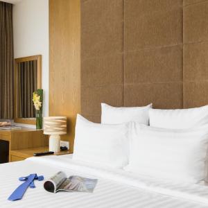 Signature Suite with Sunbath and Balcony