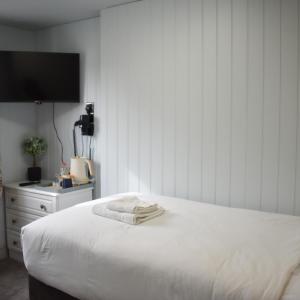 Small Single Room