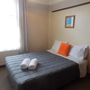 Budget Double Room with Shared Bathroom
