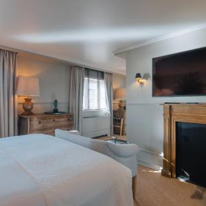 Premium Suite with River View