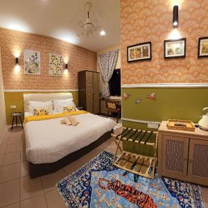 Deluxe Queen Suite