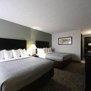 Queen Room with Two Queen Beds - Non-Smoking