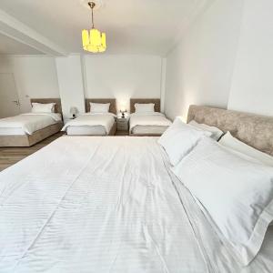 Classic Quadruple Room