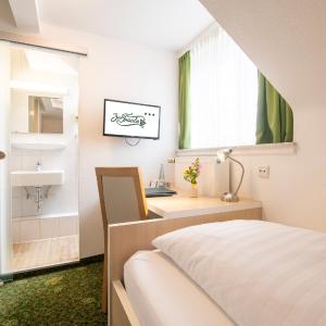 Small Single Room