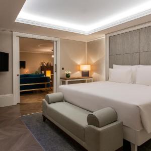 Penthouse Suite
