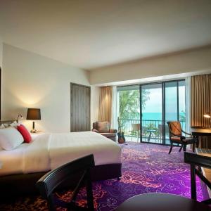 3D2N Naughty and Nice Package (Seaview Studio Suite)