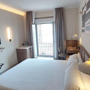 King Room Plus Cathedral View