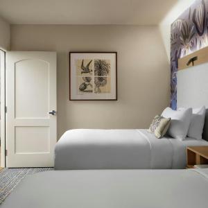 One-Bedroom Family Suite with One King Bed and Two Twin Beds