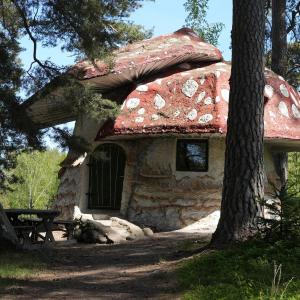 Bungalow with Patio