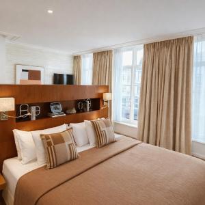 Suite with Canal View