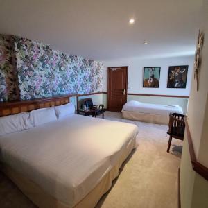 Triple Room with Terrace