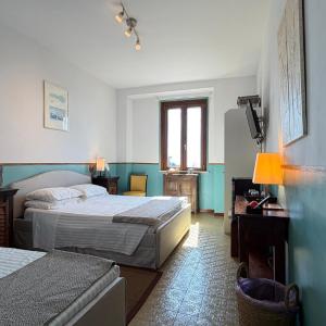 Triple Room with Sea View
