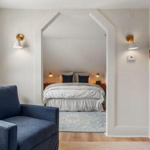 Queen Suite