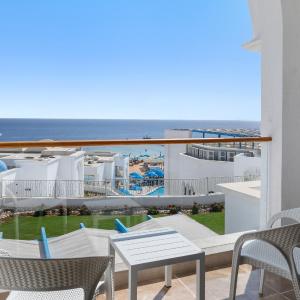 Family Room with Sea View