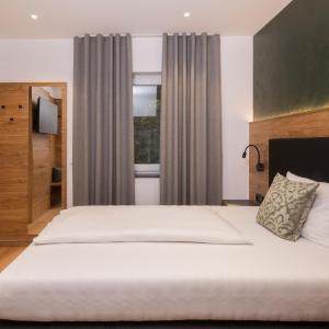 Classic Single Room