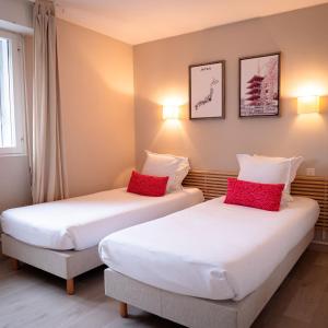 Twin Room