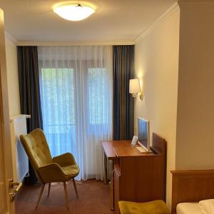 Single Room with Bathroom