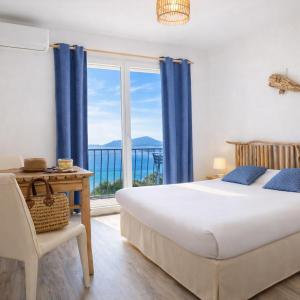 Superior Double Room With Terrace and Sea View