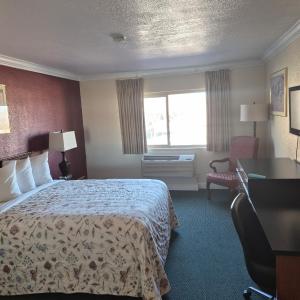 Queen Room - Disability Access