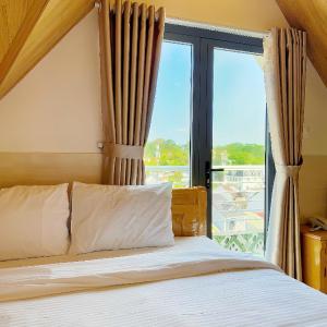 Quadruple Room with Balcony