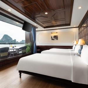 Triple Room with Sea View