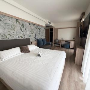 Double Room with Lake View