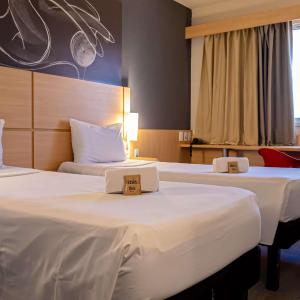 Standard Room with Two Single Beds