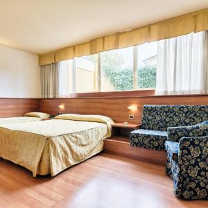 Room for 5 Guests