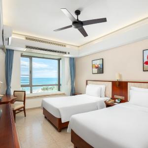 Superior King or Twin Room with Sea View