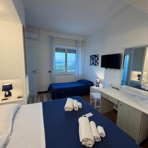 Superior Triple Room with Sea View