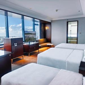 Family Triple Bed Room