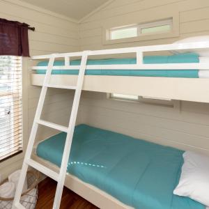 Premium Cottage 2 Bedroom with Bunks 