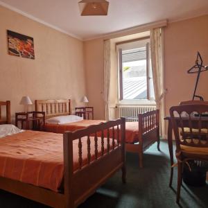 Twin Room with Shared Toilet