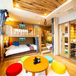 Deluxe Quad - 2 Bunk Beds - Non-Smoking - Complimentary Club Lounge Access