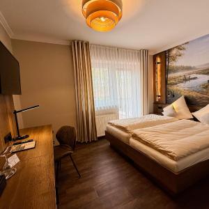 Deluxe Double or Twin Room with Balcony