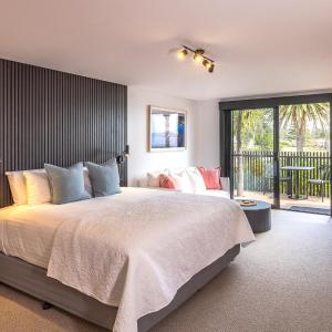 Ocean View King Suite (Motel)