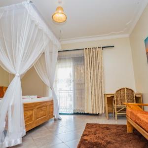 King Room with Mountain View