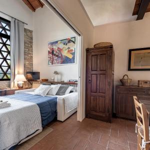 One-Bedroom Apartment with Garden View